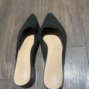 Tijn Mules black women’s short heel point toe